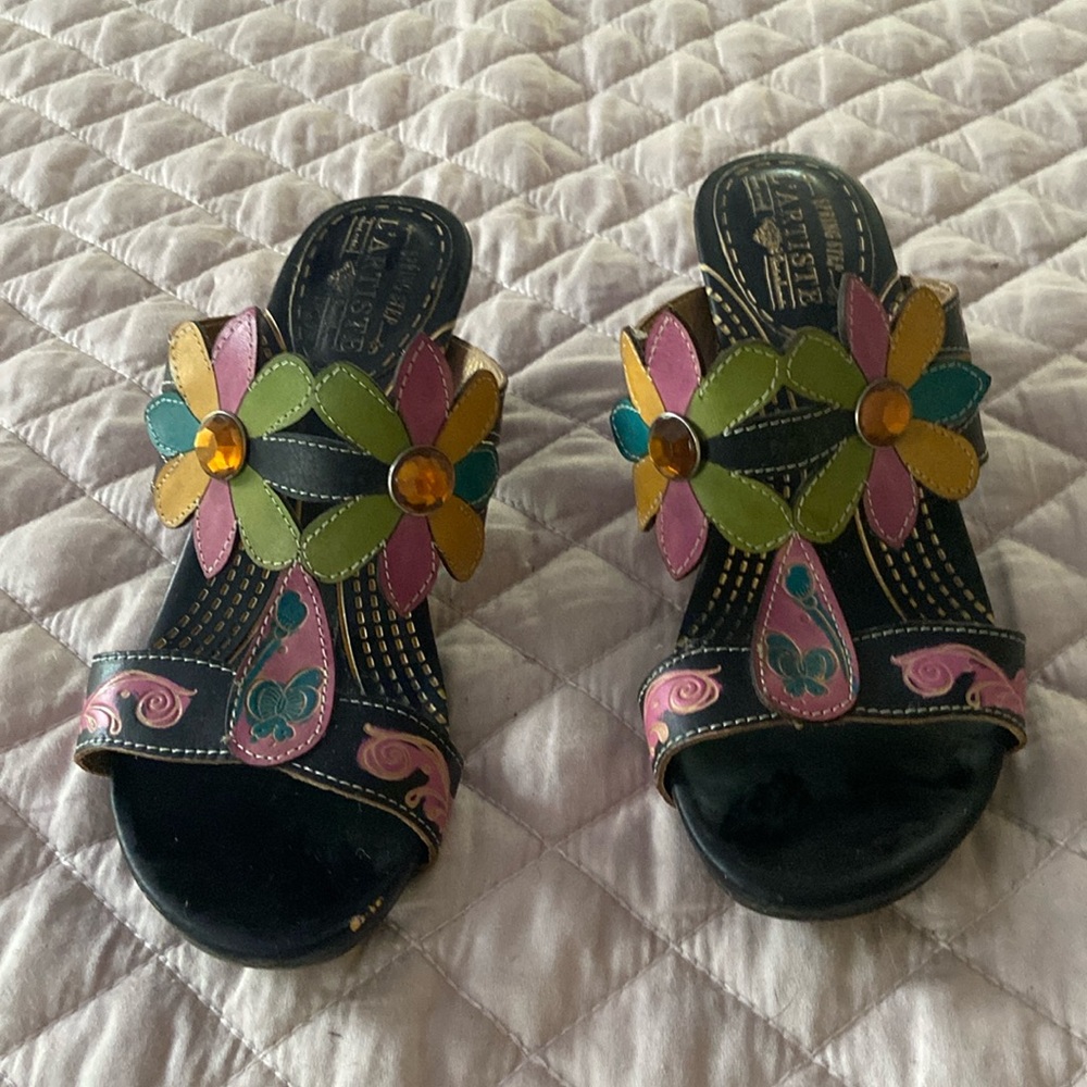 L’Artiste Sandals - Multi-Colored with small heel-Size 7
